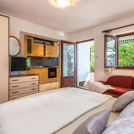 Apartmani Lovrenco Krvavica Dış mekan fotoğraf