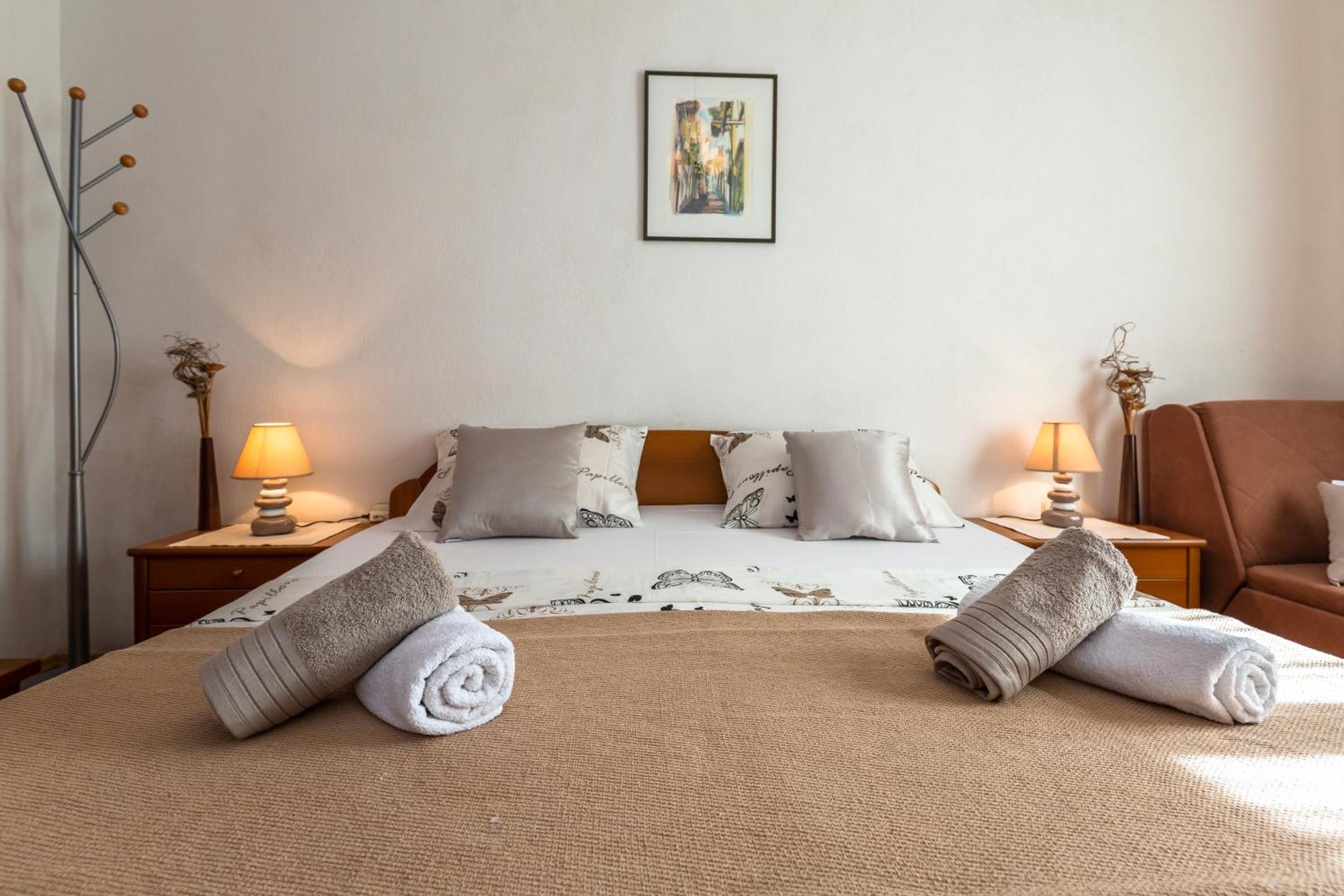 Apartmani Lovrenco Krvavica Dış mekan fotoğraf