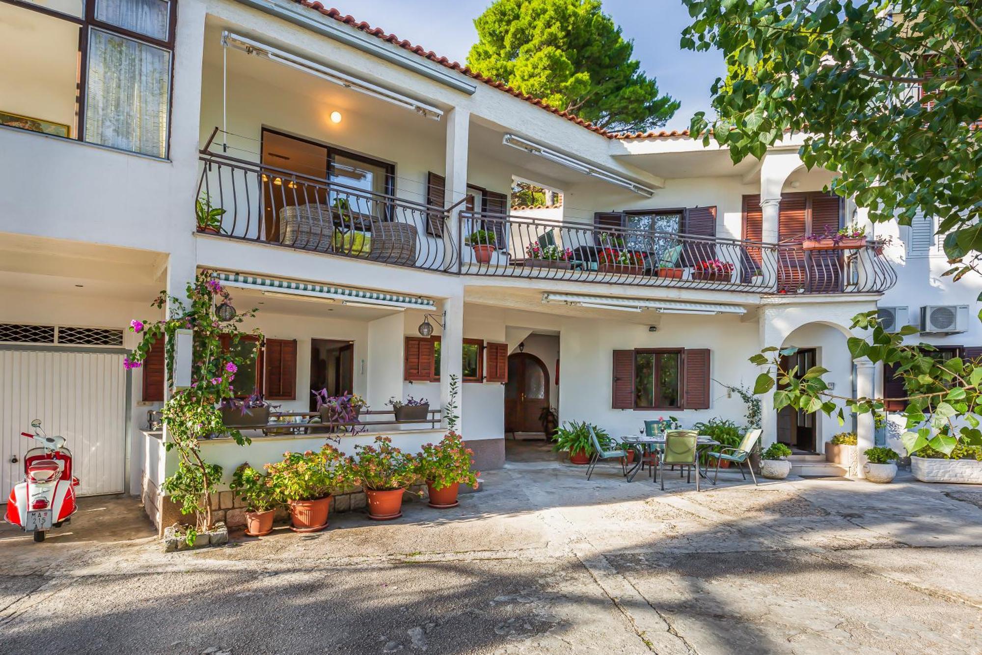 Apartmani Lovrenco Krvavica Oda fotoğraf